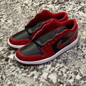 Men's Air Jordan 1 Low SE Black & Varsity Red 10M